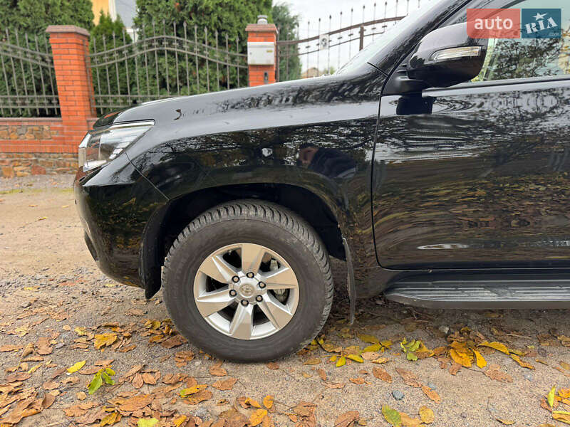 Внедорожник / Кроссовер Toyota Land Cruiser Prado 2019 в Тростянце фото 10 Внедорожник / Кроссовер Toyota Land Cruiser Prado 2019 в Тростянце