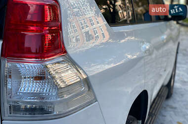 Внедорожник / Кроссовер Toyota Land Cruiser Prado 2011 в 