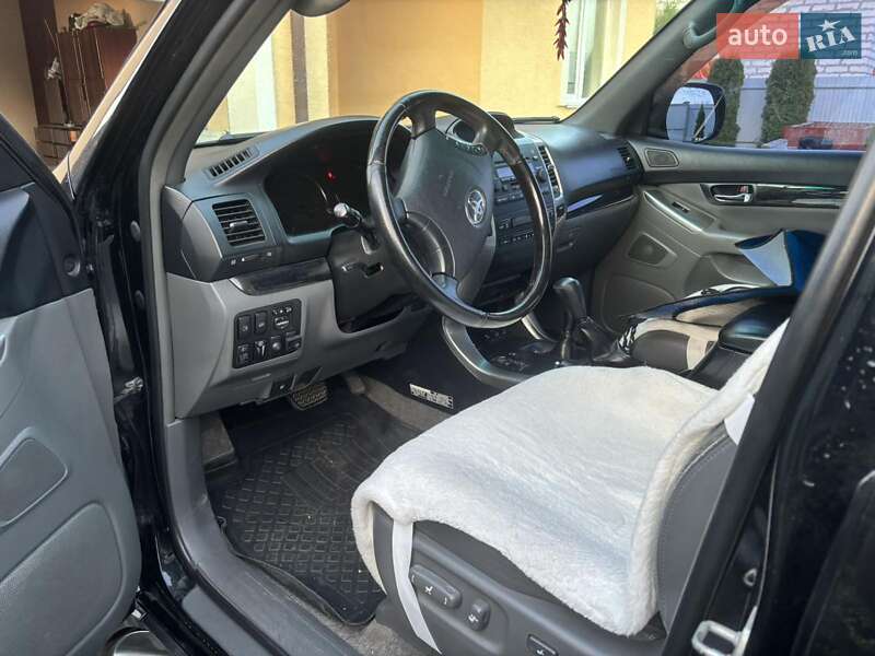 Позашляховик / Кросовер Toyota Land Cruiser Prado 2008 в Києві фото 11 Позашляховик / Кросовер Toyota Land Cruiser Prado 2008 в Києві