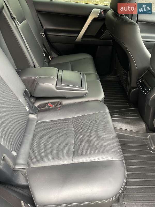 Позашляховик / Кросовер Toyota Land Cruiser Prado 2019 в Вінниці фото 49 Позашляховик / Кросовер Toyota Land Cruiser Prado 2019 в Вінниці