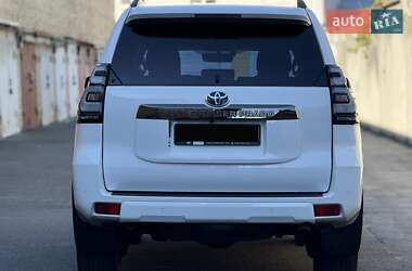 Позашляховик / Кросовер Toyota Land Cruiser Prado 2021 в  фото 11 Позашляховик / Кросовер Toyota Land Cruiser Prado 2021 в