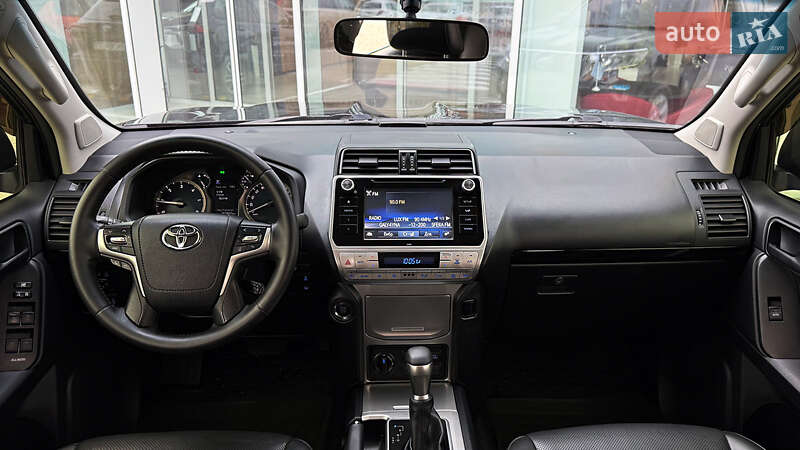 Внедорожник / Кроссовер Toyota Land Cruiser Prado 2019 в Ровно