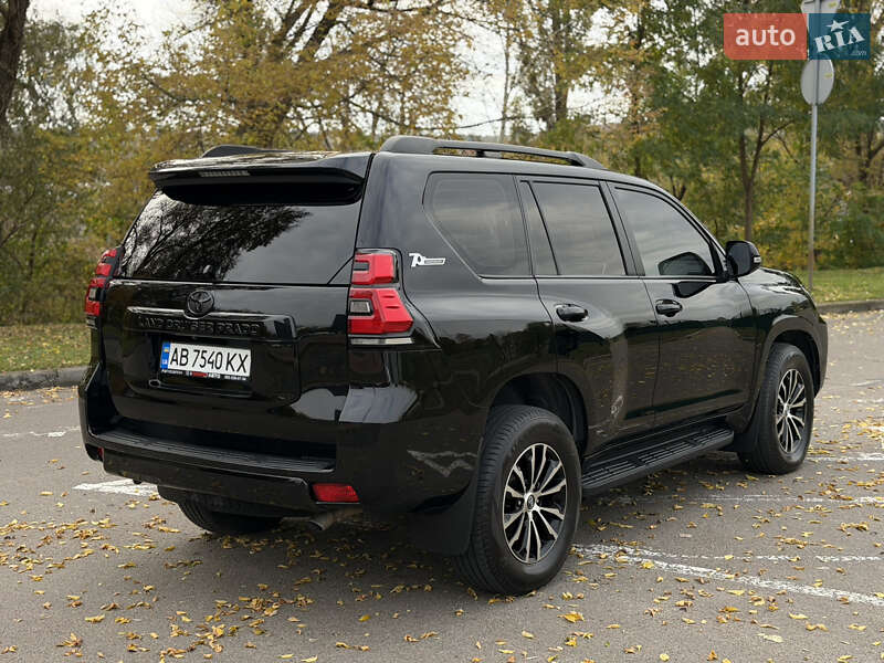 Внедорожник / Кроссовер Toyota Land Cruiser Prado 2018 в Киеве фото 4 Внедорожник / Кроссовер Toyota Land Cruiser Prado 2018 в Киеве