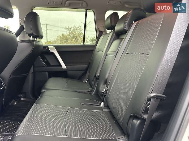 Позашляховик / Кросовер Toyota Land Cruiser Prado 2019 в Одесі фото 15 Позашляховик / Кросовер Toyota Land Cruiser Prado 2019 в Одесі