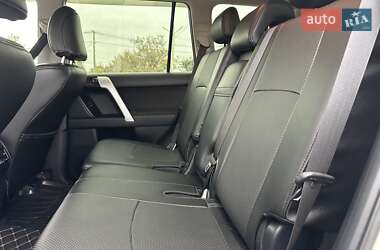 Позашляховик / Кросовер Toyota Land Cruiser Prado 2019 в 