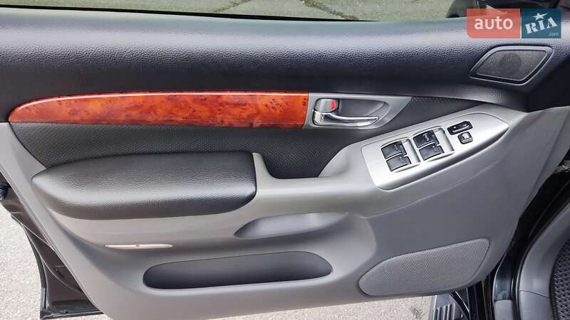 Позашляховик / Кросовер Toyota Land Cruiser Prado 2007 в Кривому Розі фото 16 Позашляховик / Кросовер Toyota Land Cruiser Prado 2007 в Кривому Розі