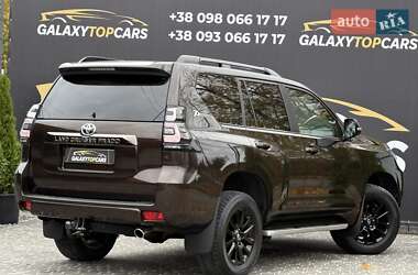 Позашляховик / Кросовер Toyota Land Cruiser Prado 2022 в 