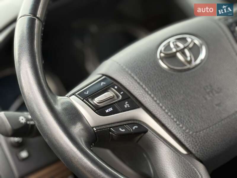 Внедорожник / Кроссовер Toyota Land Cruiser Prado 2022 в Виннице