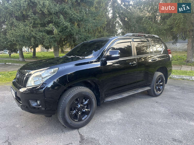 Внедорожник / Кроссовер Toyota Land Cruiser Prado 2010 в Львове