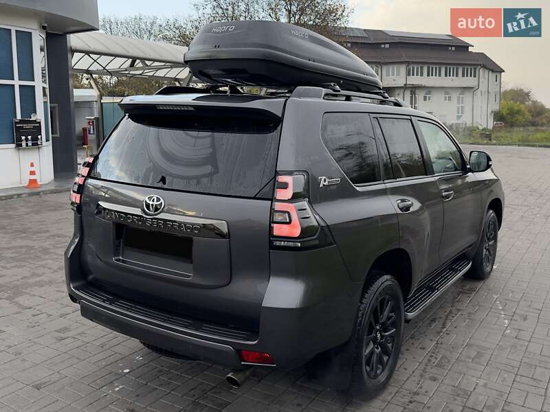 Внедорожник / Кроссовер Toyota Land Cruiser Prado 2021 в Киеве