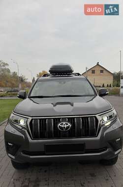 Внедорожник / Кроссовер Toyota Land Cruiser Prado 2021 в Киеве
