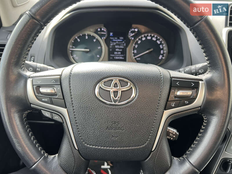 Позашляховик / Кросовер Toyota Land Cruiser Prado 2018 в Ужгороді фото 52 Позашляховик / Кросовер Toyota Land Cruiser Prado 2018 в Ужгороді