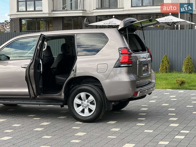 Позашляховик / Кросовер Toyota Land Cruiser Prado 2018 в Ужгороді фото 64 Позашляховик / Кросовер Toyota Land Cruiser Prado 2018 в Ужгороді