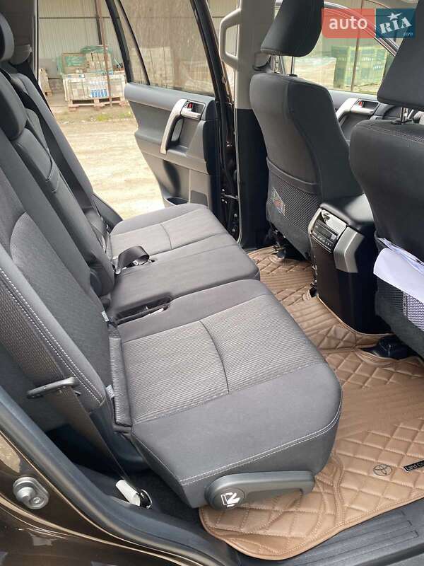 Внедорожник / Кроссовер Toyota Land Cruiser Prado 2020 в Крыжополе фото 16 Внедорожник / Кроссовер Toyota Land Cruiser Prado 2020 в Крыжополе