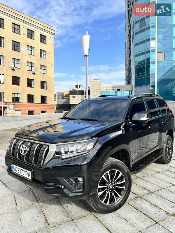 Внедорожник / Кроссовер Toyota Land Cruiser Prado 2023 в Харькове