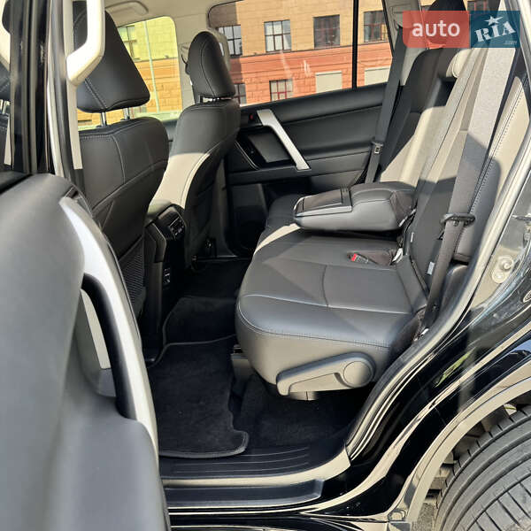 Внедорожник / Кроссовер Toyota Land Cruiser Prado 2023 в Харькове