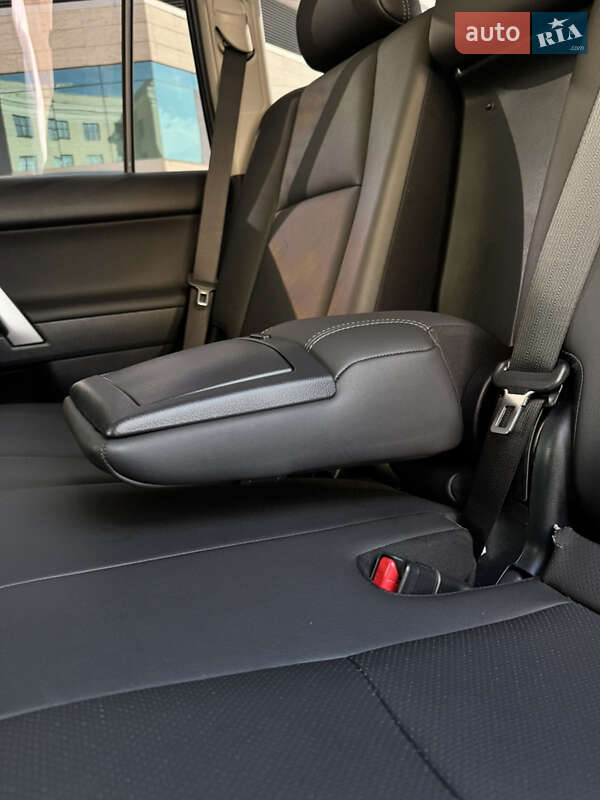 Внедорожник / Кроссовер Toyota Land Cruiser Prado 2023 в Харькове