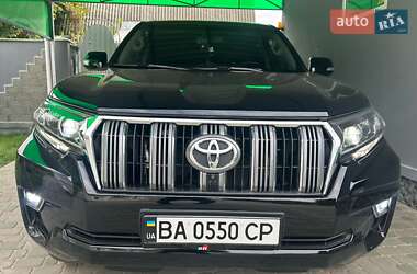 Внедорожник / Кроссовер Toyota Land Cruiser Prado 2019 в 