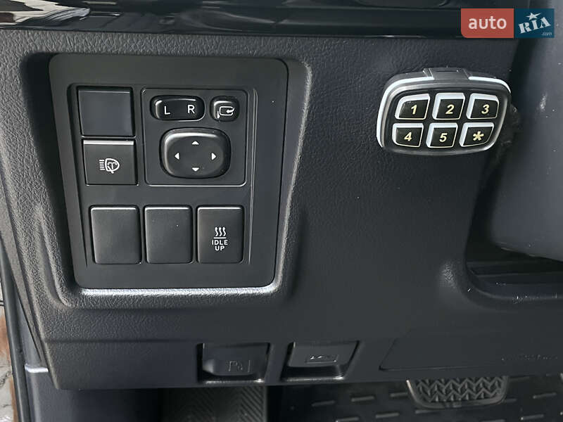 Позашляховик / Кросовер Toyota Land Cruiser Prado 2017 в Миколаєві