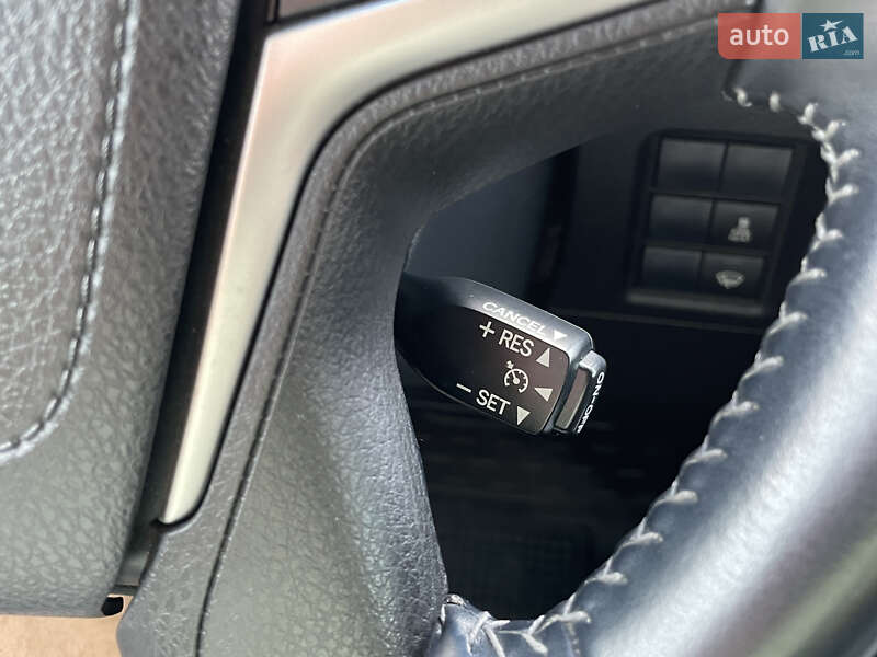 Позашляховик / Кросовер Toyota Land Cruiser Prado 2017 в Миколаєві