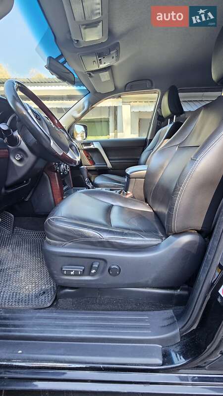 Внедорожник / Кроссовер Toyota Land Cruiser Prado 2014 в Львове