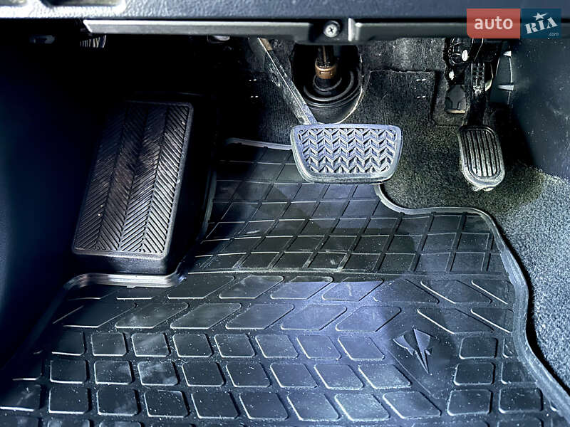 Позашляховик / Кросовер Toyota Land Cruiser Prado 2018 в Києві