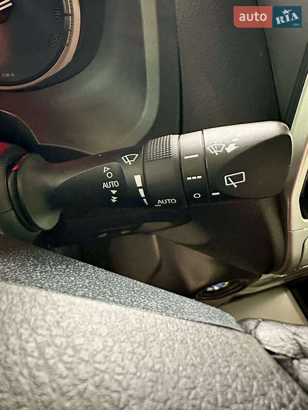 Позашляховик / Кросовер Toyota Land Cruiser Prado 2018 в Києві