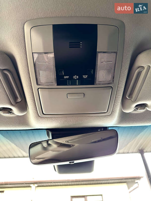 Позашляховик / Кросовер Toyota Land Cruiser Prado 2018 в Києві