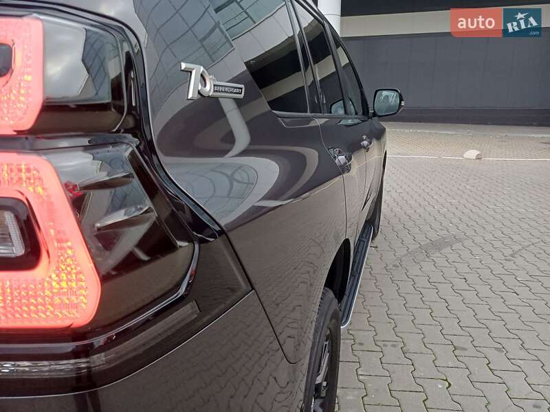 Позашляховик / Кросовер Toyota Land Cruiser Prado 2022 в Києві