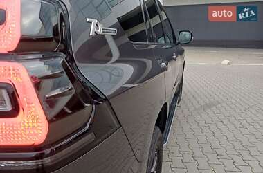 Внедорожник / Кроссовер Toyota Land Cruiser Prado 2022 в 