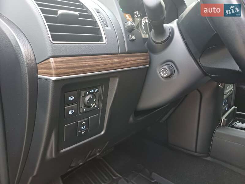 Позашляховик / Кросовер Toyota Land Cruiser Prado 2022 в Києві