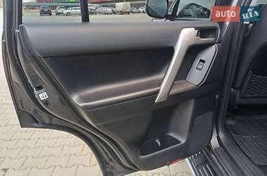 Внедорожник / Кроссовер Toyota Land Cruiser Prado 2022 в 