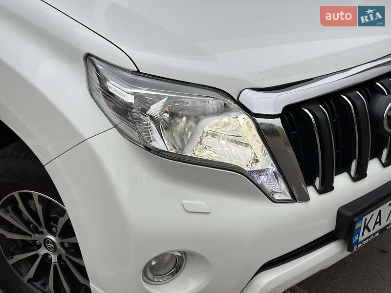 Позашляховик / Кросовер Toyota Land Cruiser Prado 2013 в Києві фото 16 Позашляховик / Кросовер Toyota Land Cruiser Prado 2013 в Києві