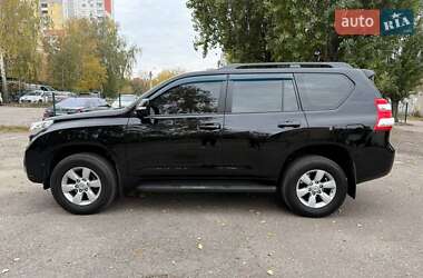 Позашляховик / Кросовер Toyota Land Cruiser Prado 2016 в 