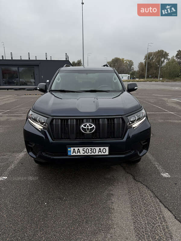 Позашляховик / Кросовер Toyota Land Cruiser Prado 2020 в Києві