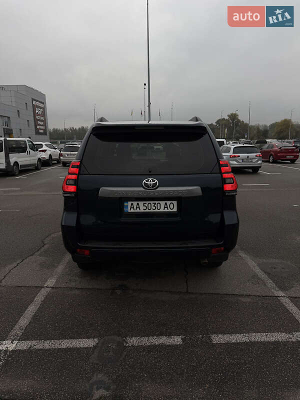 Позашляховик / Кросовер Toyota Land Cruiser Prado 2020 в Києві