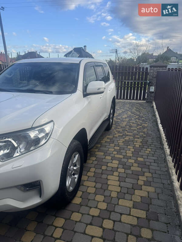 Внедорожник / Кроссовер Toyota Land Cruiser Prado 2019 в Львове фото 2 Внедорожник / Кроссовер Toyota Land Cruiser Prado 2019 в Львове
