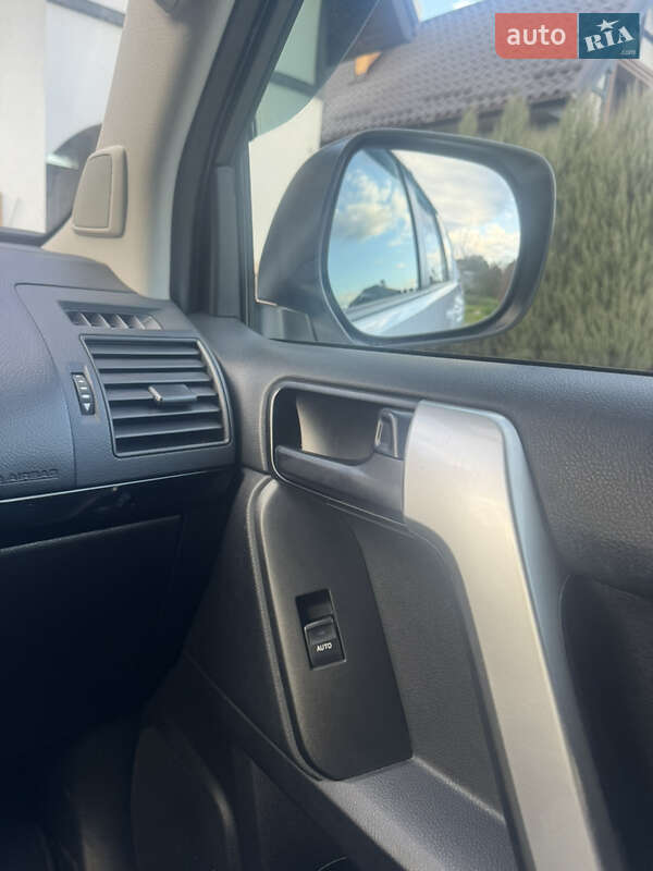 Внедорожник / Кроссовер Toyota Land Cruiser Prado 2019 в Львове фото 11 Внедорожник / Кроссовер Toyota Land Cruiser Prado 2019 в Львове