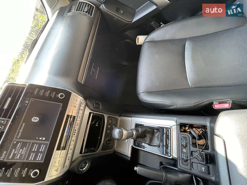 Позашляховик / Кросовер Toyota Land Cruiser Prado 2020 в Києві фото 10 Позашляховик / Кросовер Toyota Land Cruiser Prado 2020 в Києві
