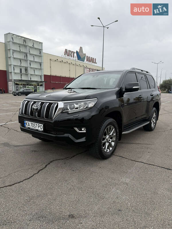 Внедорожник / Кроссовер Toyota Land Cruiser Prado 2019 в Киеве фото 3 Внедорожник / Кроссовер Toyota Land Cruiser Prado 2019 в Киеве