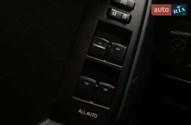 Внедорожник / Кроссовер Toyota Land Cruiser Prado 2018 в 
