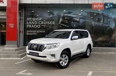 Внедорожник / Кроссовер Toyota Land Cruiser Prado 2018 в 