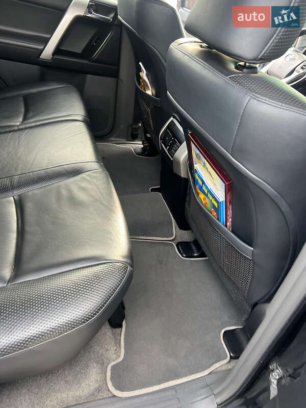 Позашляховик / Кросовер Toyota Land Cruiser Prado 2010 в Києві фото 4 Позашляховик / Кросовер Toyota Land Cruiser Prado 2010 в Києві