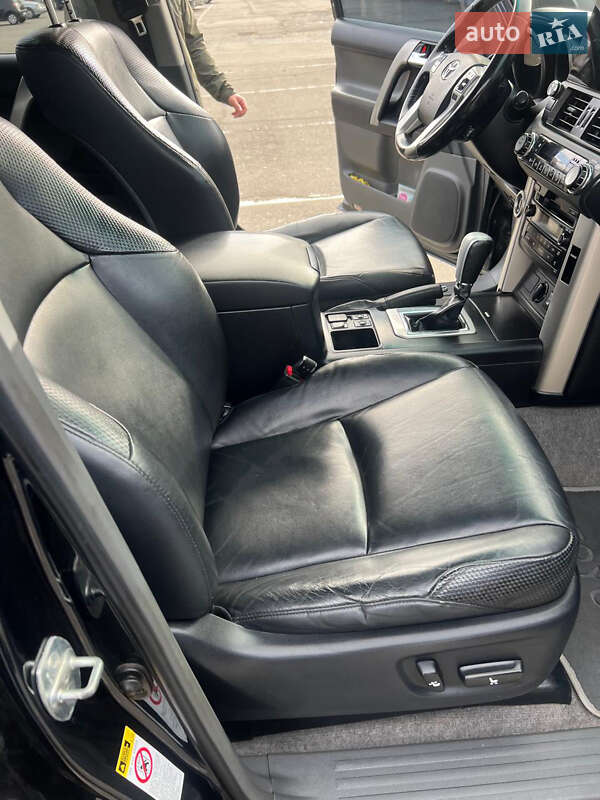 Позашляховик / Кросовер Toyota Land Cruiser Prado 2010 в Києві фото 9 Позашляховик / Кросовер Toyota Land Cruiser Prado 2010 в Києві