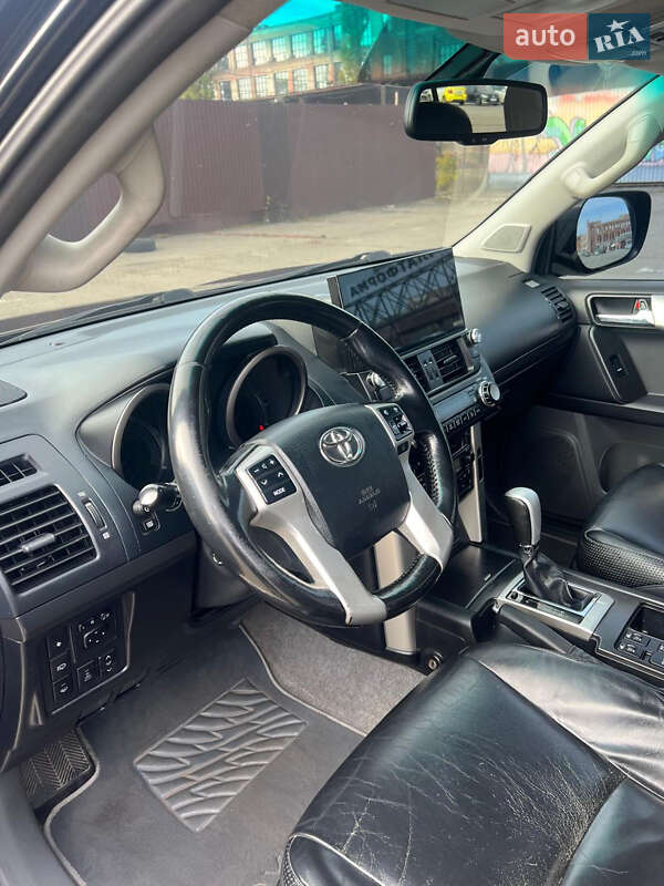 Позашляховик / Кросовер Toyota Land Cruiser Prado 2010 в Києві фото 16 Позашляховик / Кросовер Toyota Land Cruiser Prado 2010 в Києві