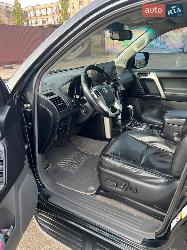 Позашляховик / Кросовер Toyota Land Cruiser Prado 2010 в Києві фото 20 Позашляховик / Кросовер Toyota Land Cruiser Prado 2010 в Києві