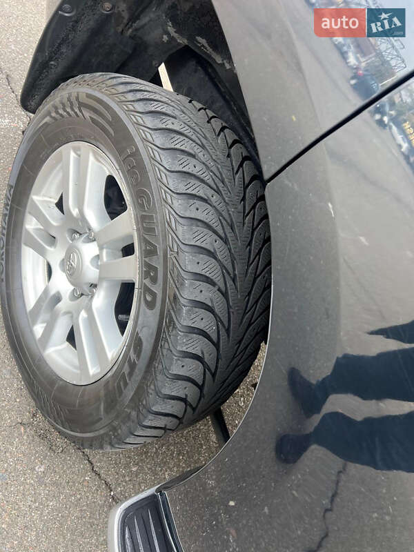 Позашляховик / Кросовер Toyota Land Cruiser Prado 2010 в Києві фото 32 Позашляховик / Кросовер Toyota Land Cruiser Prado 2010 в Києві