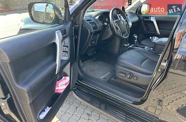 Внедорожник / Кроссовер Toyota Land Cruiser Prado 2019 в 