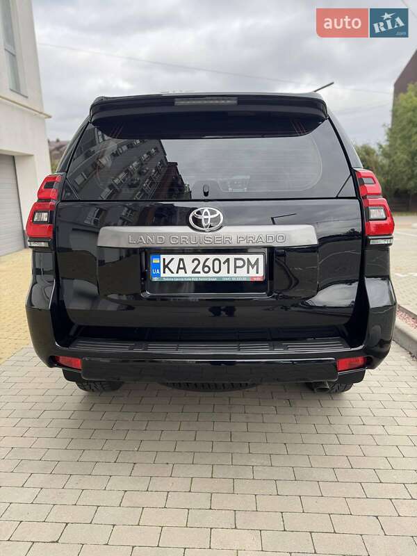 Внедорожник / Кроссовер Toyota Land Cruiser Prado 2021 в Киеве фото 13 Внедорожник / Кроссовер Toyota Land Cruiser Prado 2021 в Киеве