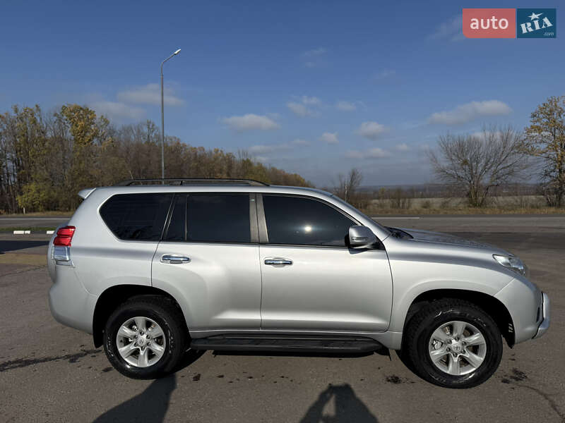 Внедорожник / Кроссовер Toyota Land Cruiser Prado 2010 в Харькове фото 9 Внедорожник / Кроссовер Toyota Land Cruiser Prado 2010 в Харькове
